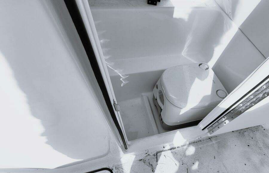 22ft Bayliner Yacht For Sale