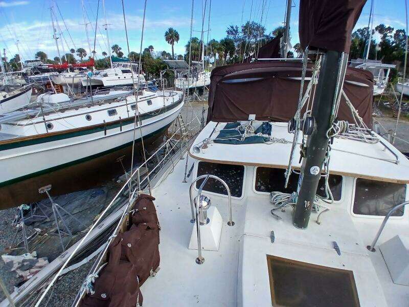Donna Lee 41ft Islander Yacht For Sale