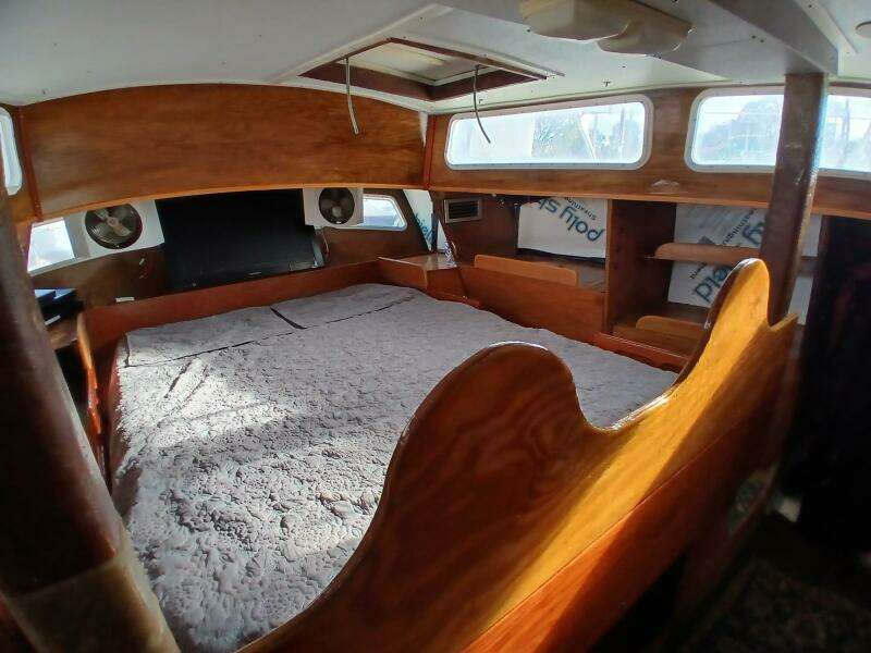 Donna Lee 41ft Islander Yacht For Sale