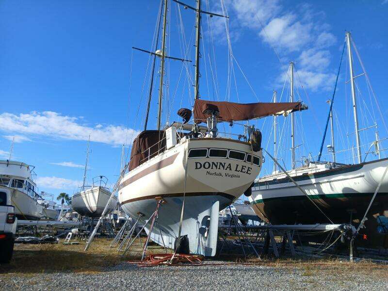 Donna Lee 41ft Islander Yacht For Sale