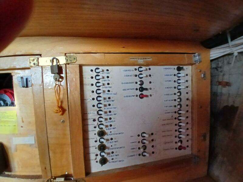 Donna Lee 41ft Islander Yacht For Sale