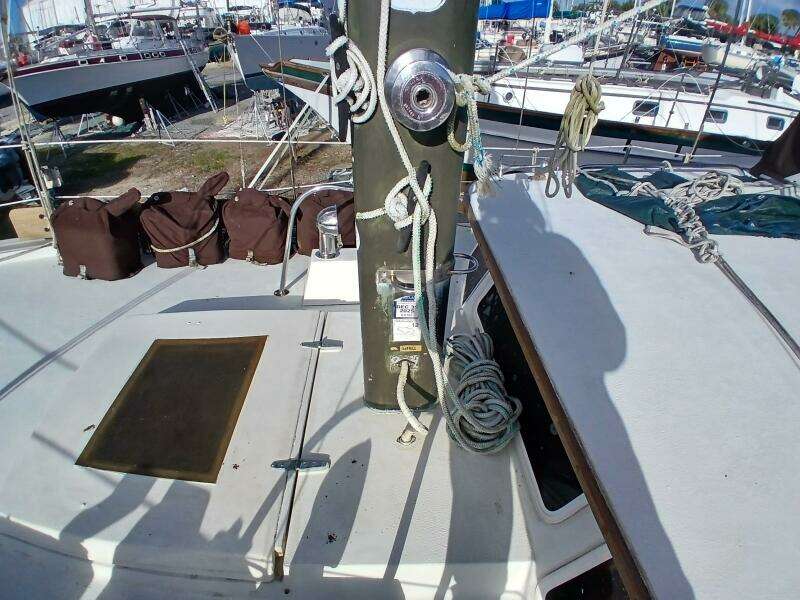 Donna Lee 41ft Islander Yacht For Sale