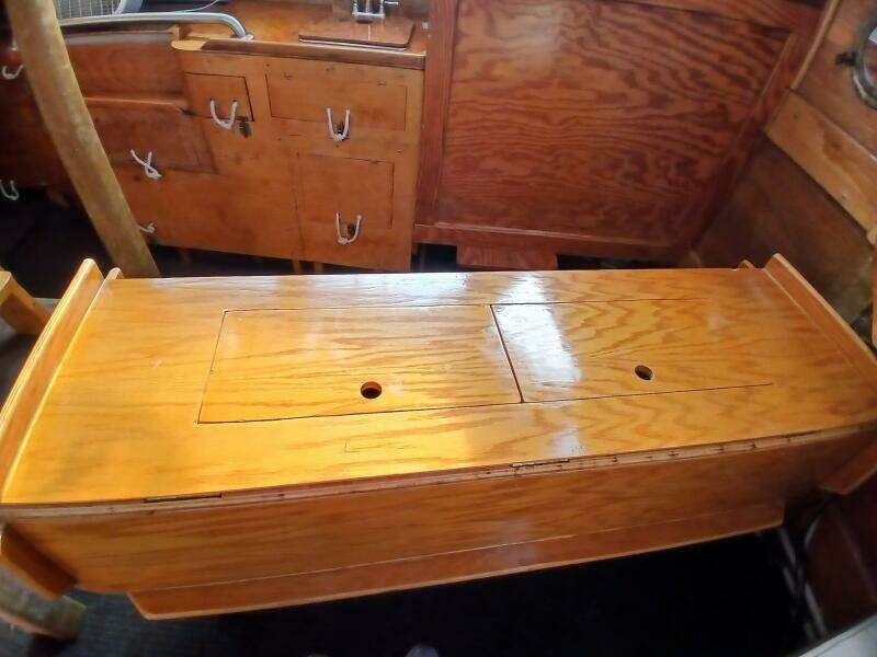 Donna Lee 41ft Islander Yacht For Sale