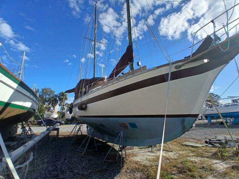 Donna Lee 41ft Islander Yacht For Sale