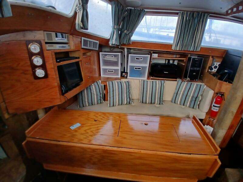 Donna Lee 41ft Islander Yacht For Sale