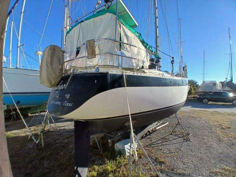 Indigo 38ft Wauquiez Yacht For Sale