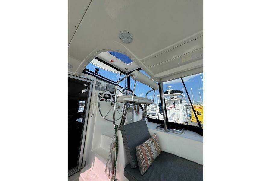 39ft Leopard Yacht For Sale