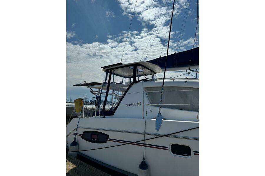 39ft Leopard Yacht For Sale