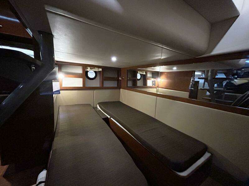 35ft Sea Ray Yacht For Sale