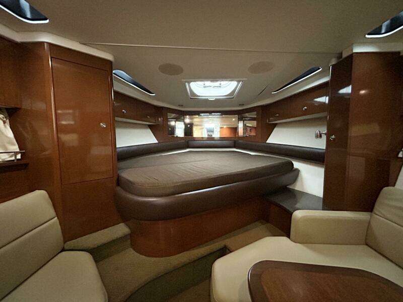 35ft Sea Ray Yacht For Sale