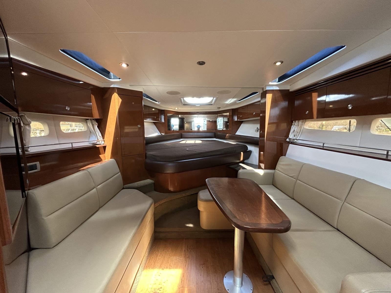 35ft Sea Ray Yacht For Sale