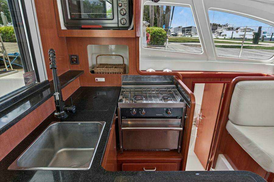 38ft Leopard Yacht For Sale