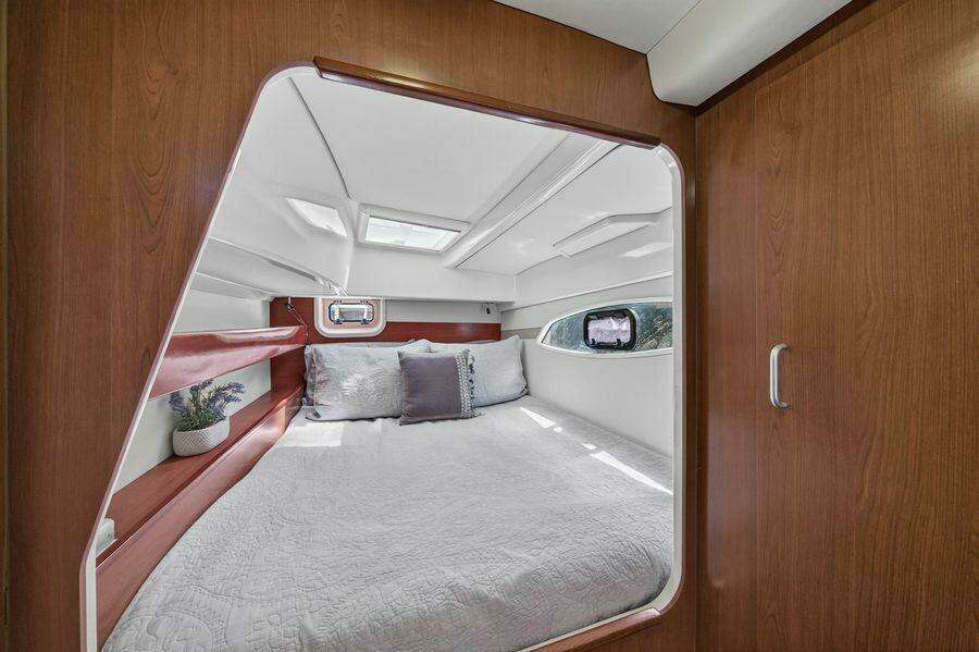 38ft Leopard Yacht For Sale