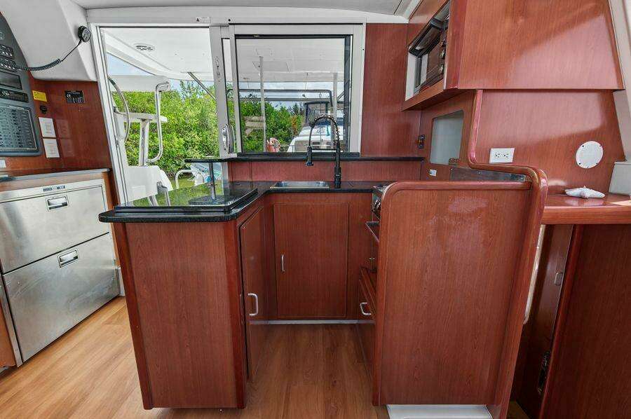 38ft Leopard Yacht For Sale