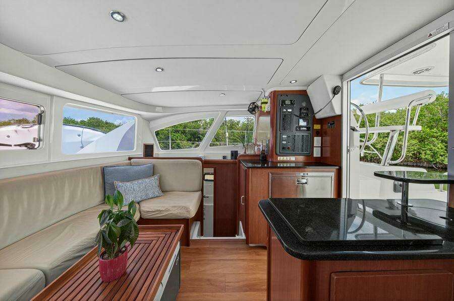 38ft Leopard Yacht For Sale