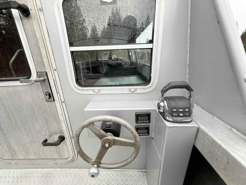 25' 1998 Coastal Craft CC25V22