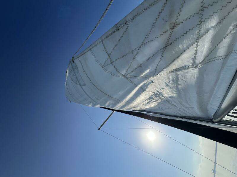 Hazyblur 28ft Hunter Yacht For Sale