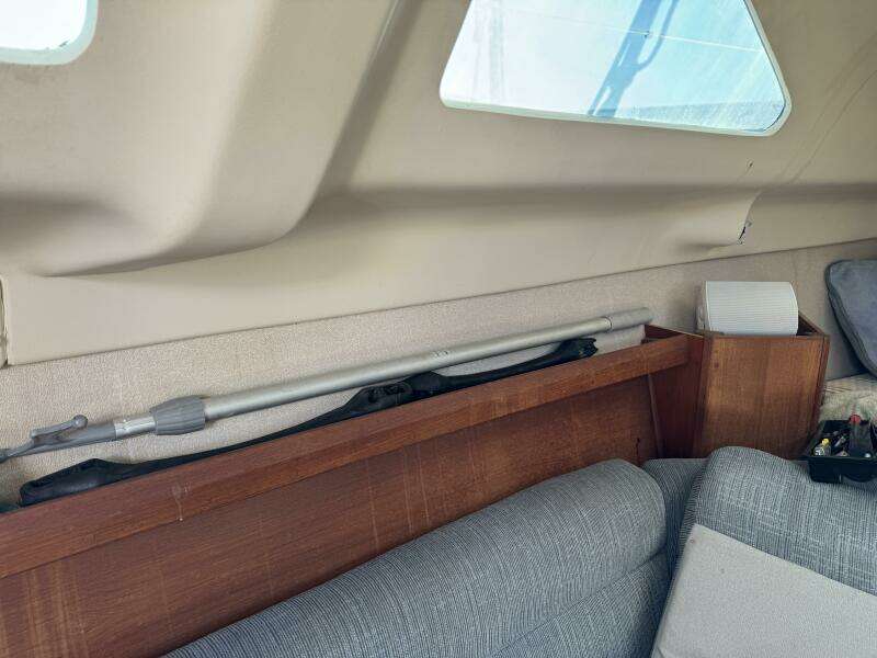 Hazyblur 28ft Hunter Yacht For Sale