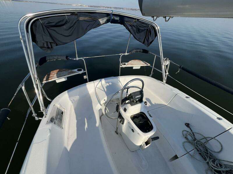 Hazyblur 28ft Hunter Yacht For Sale