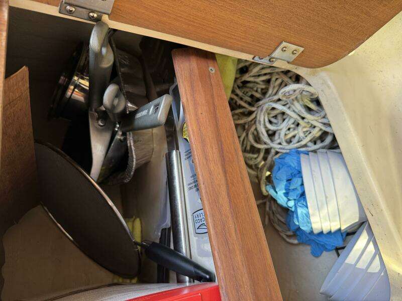 Hazyblur 28ft Hunter Yacht For Sale