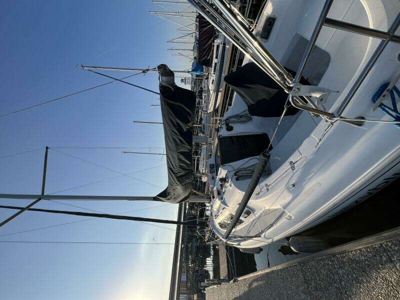 Hazyblur 28ft Hunter Yacht For Sale