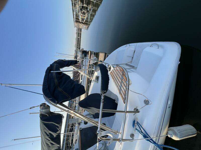 Hazyblur 28ft Hunter Yacht For Sale