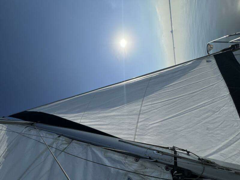 Hazyblur 28ft Hunter Yacht For Sale