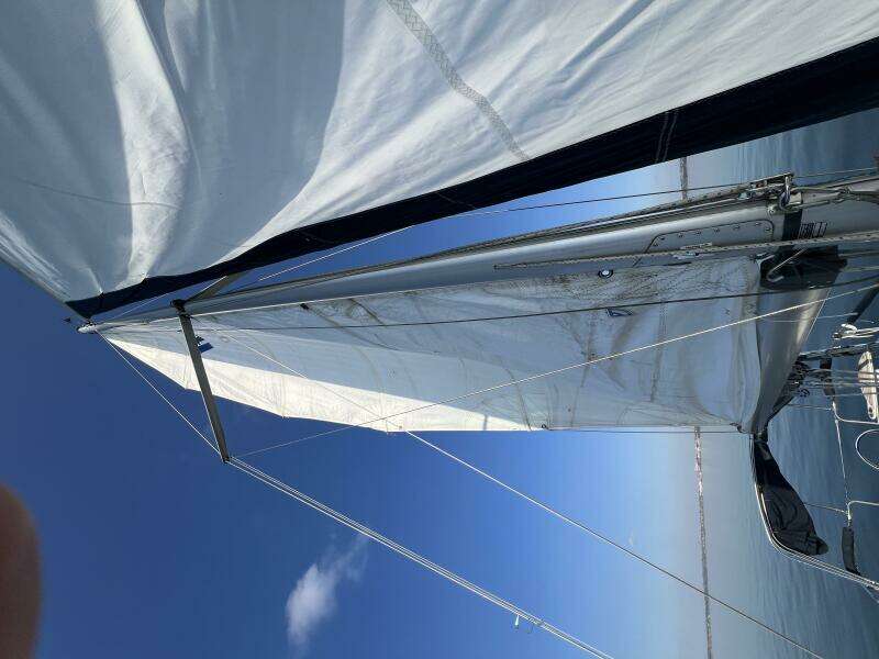 Hazyblur 28ft Hunter Yacht For Sale
