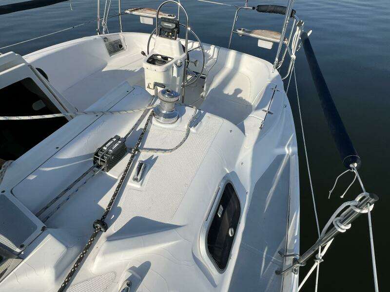 Hazyblur 28ft Hunter Yacht For Sale