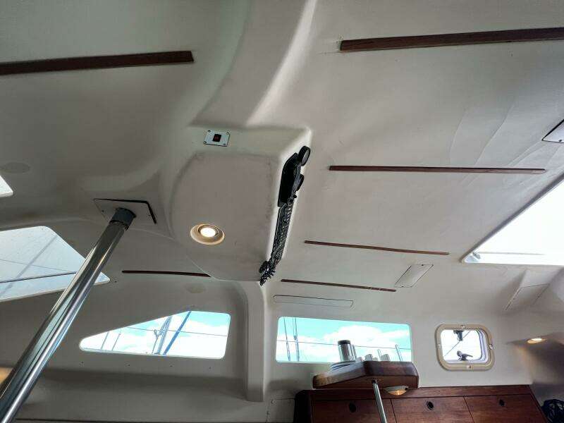 Hazyblur 28ft Hunter Yacht For Sale