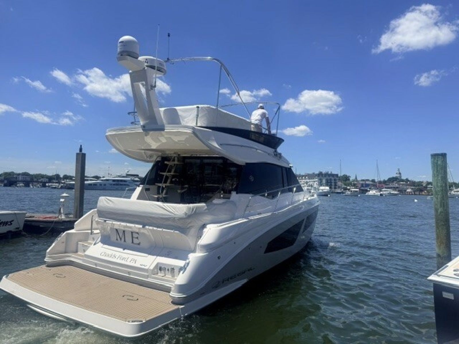 2021 Regal 42 Fly