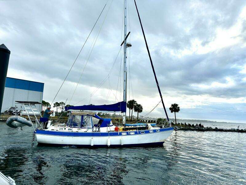 One Love 41ft Morgan Yacht For Sale