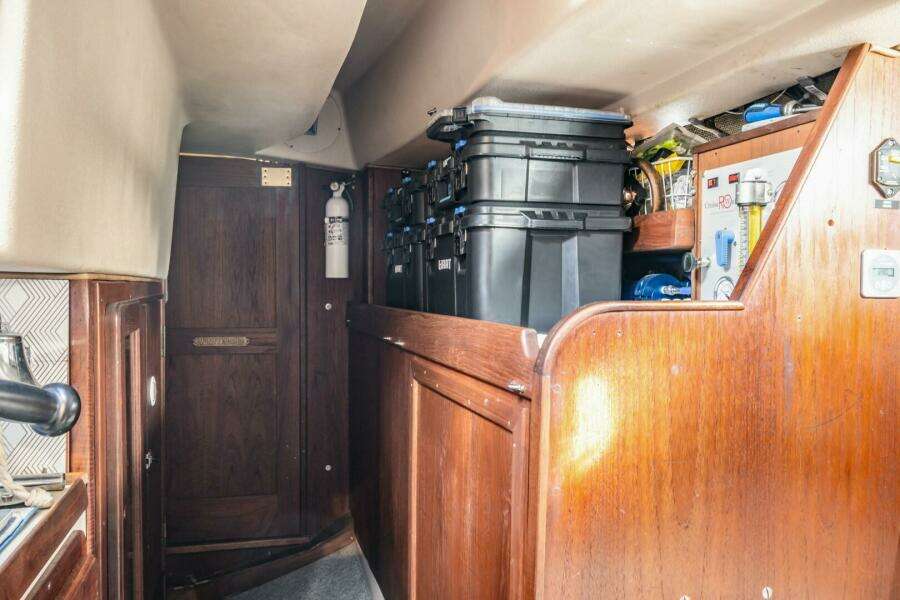 One Love 41ft Morgan Yacht For Sale