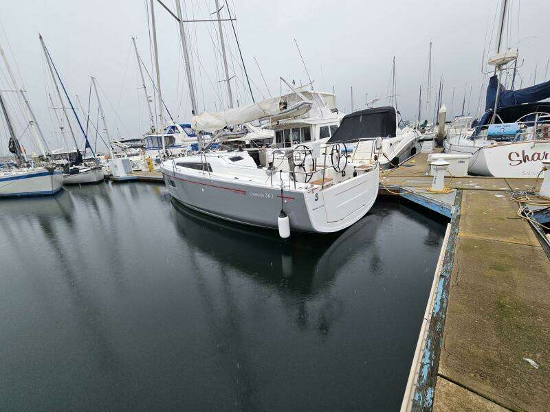 34ft Beneteau Yacht For Sale