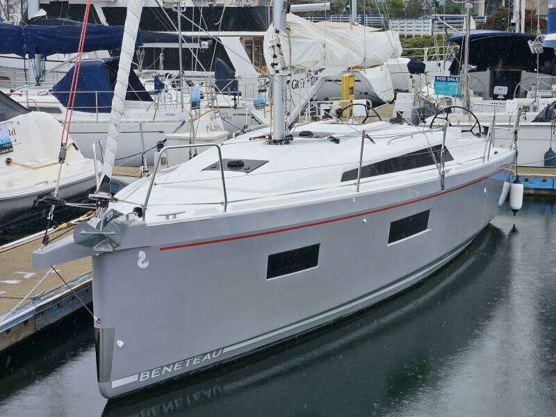34ft Beneteau Yacht For Sale