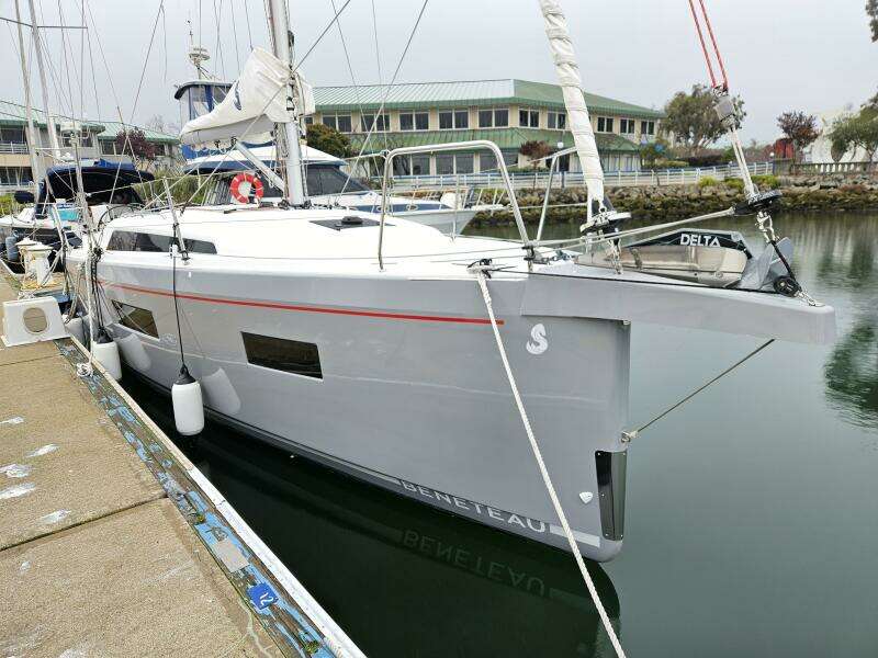 34ft Beneteau Yacht For Sale
