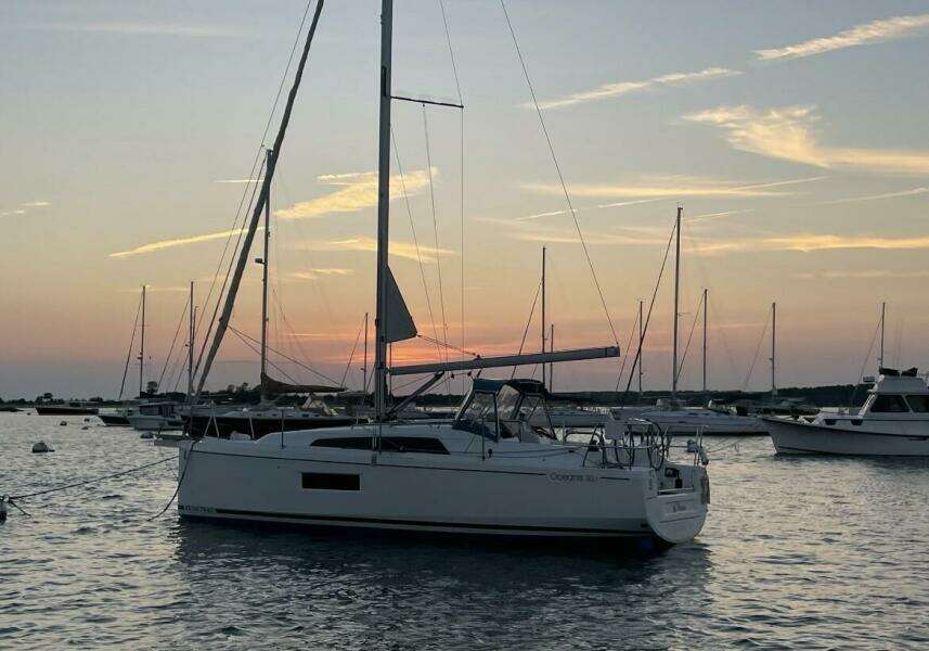 MAHALO 30ft Beneteau Yacht For Sale