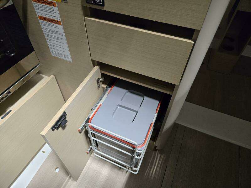 MAHALO 30ft Beneteau Yacht For Sale