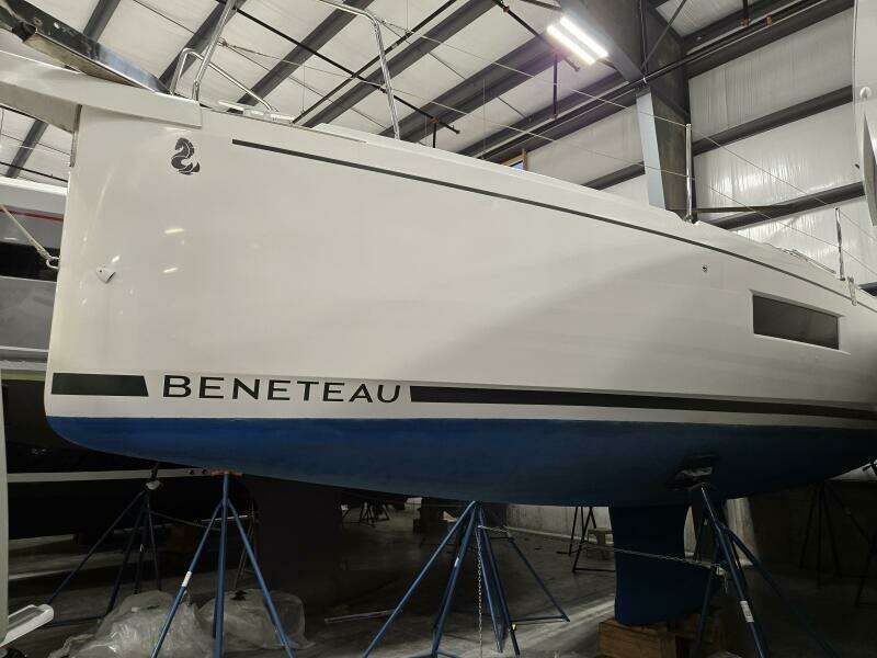 MAHALO 30ft Beneteau Yacht For Sale