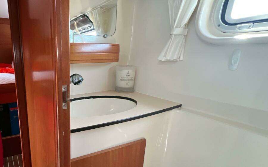 Tonic 39ft Nautitech Yacht For Sale