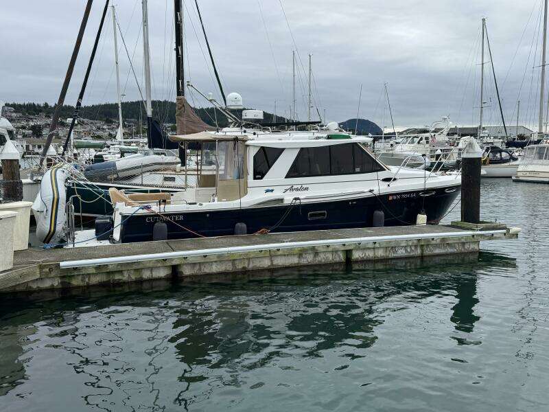 28ft Cutwater Yacht For Sale