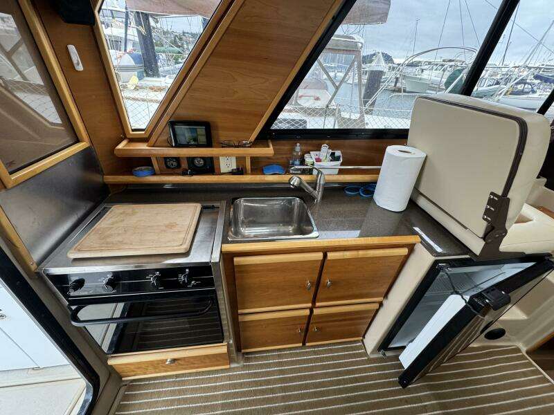 28ft Cutwater Yacht For Sale