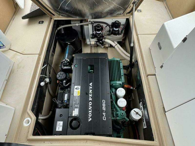 28ft Cutwater Yacht For Sale