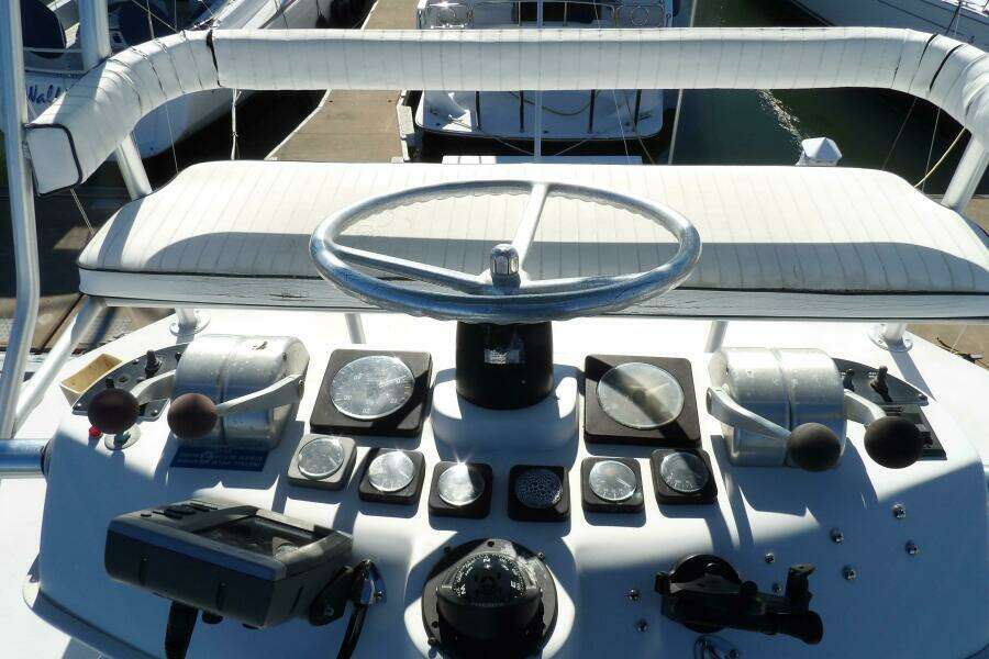 College Fund 40ft Luhrs Yacht For Sale