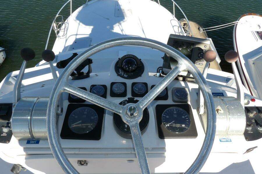 College Fund 40ft Luhrs Yacht For Sale