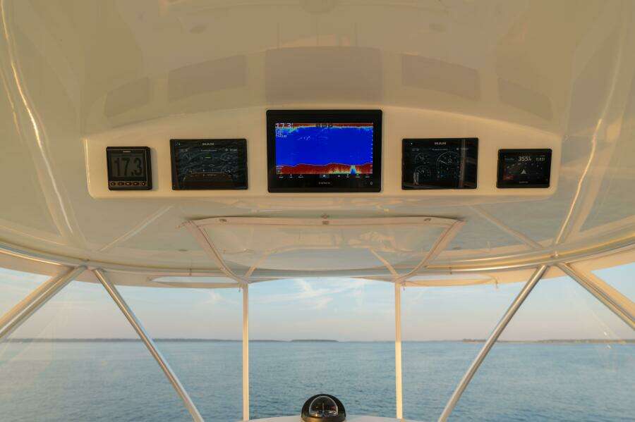 Flybridge Helm Station