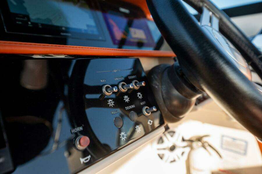 Warrior 29ft Sea Ray Yacht For Sale