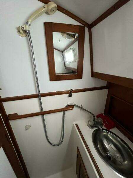 Starry Night 37ft Dickerson Yacht For Sale