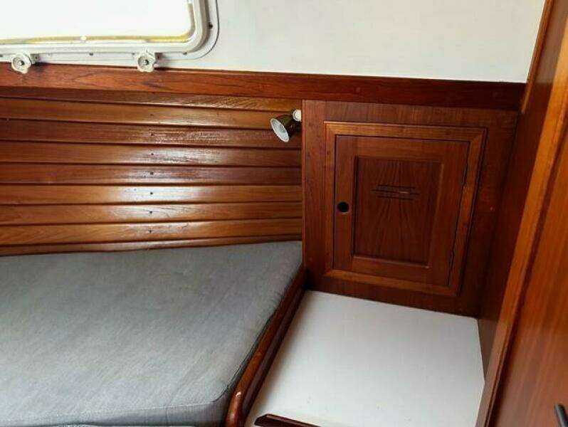 Starry Night 37ft Dickerson Yacht For Sale