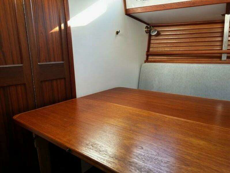 Starry Night 37ft Dickerson Yacht For Sale